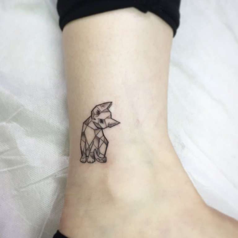 Tatuajes de gato para mujeres con significado